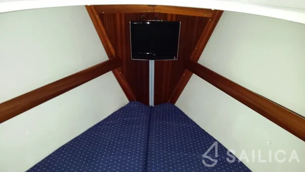 Bavaria 32 - Yacht Charter Sailica