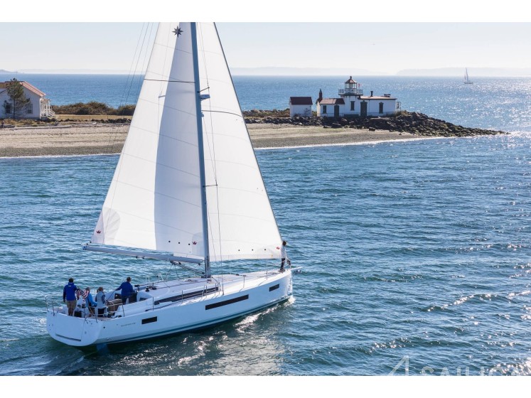 Sun Odyssey 490 - Yacht Charter Sailica