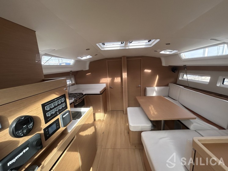 Sun Odyssey 490 - Yacht Charter Sailica