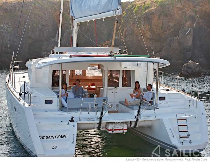 Lagoon 450 - Yacht Charter Sailica
