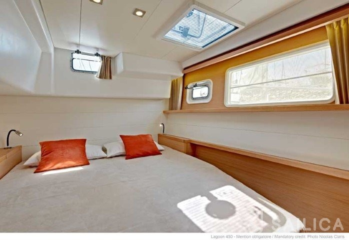Lagoon 450 - Yacht Charter Sailica