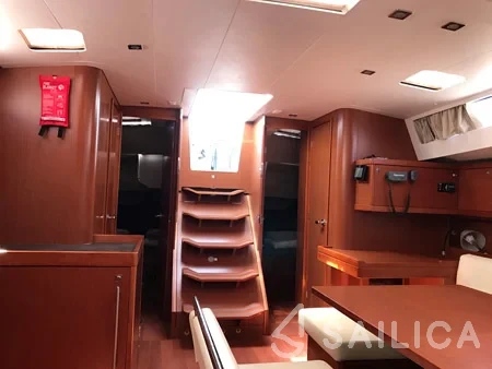 Oceanis 48 - Yacht Charter Sailica
