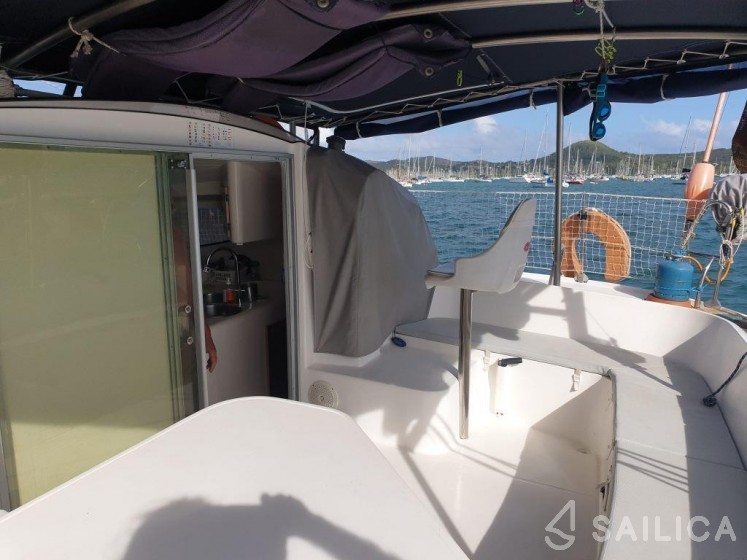 Athena 38 - Yacht Charter Sailica