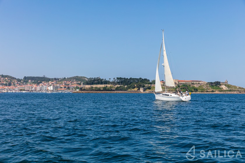 Bavaria 34 - Yacht Charter Sailica