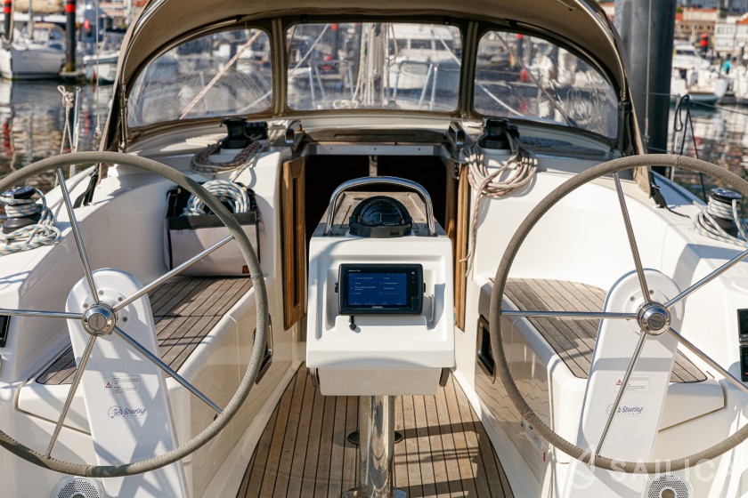 Bavaria 34 - Yacht Charter Sailica