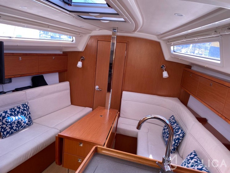 Bavaria 34 - Yacht Charter Sailica
