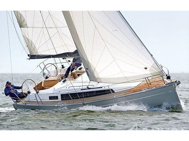 Bavaria 34 - Yacht Charter Sailica