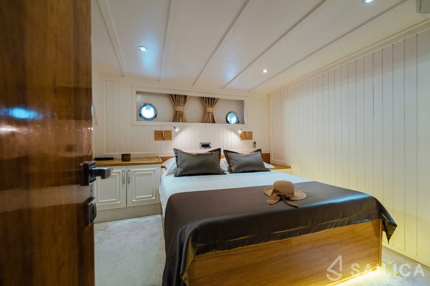 Gulet - Yacht Charter Sailica