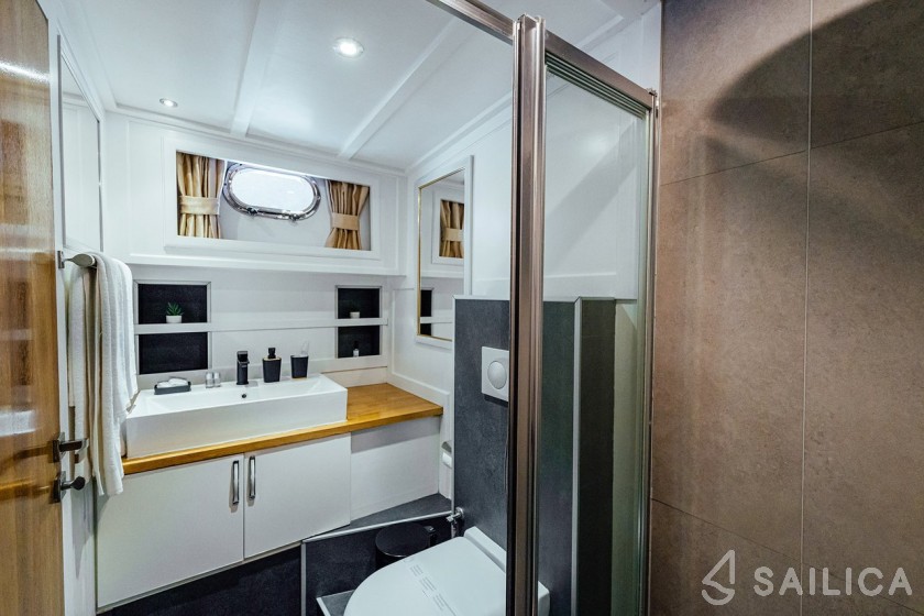 Gulet - Yacht Charter Sailica