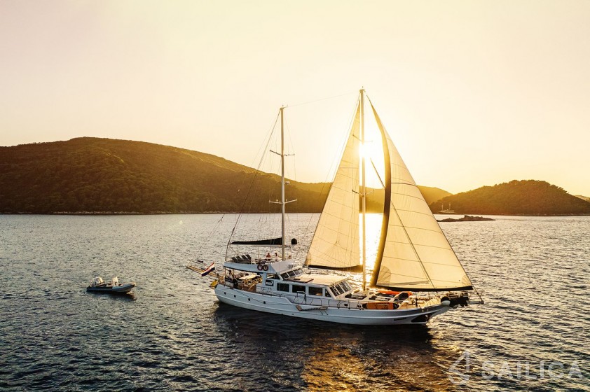 Gulet - Yacht Charter Sailica