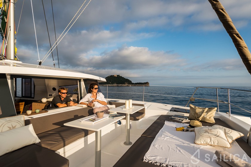 Bali 4.0 - Yacht Charter Sailica