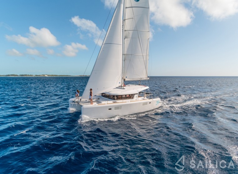 Lagoon 39 - Yacht Charter Sailica