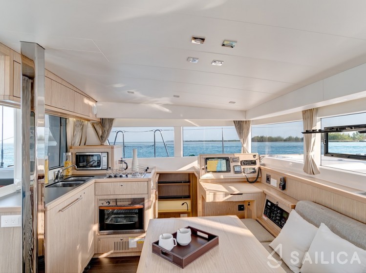 Lagoon 39 - Yacht Charter Sailica