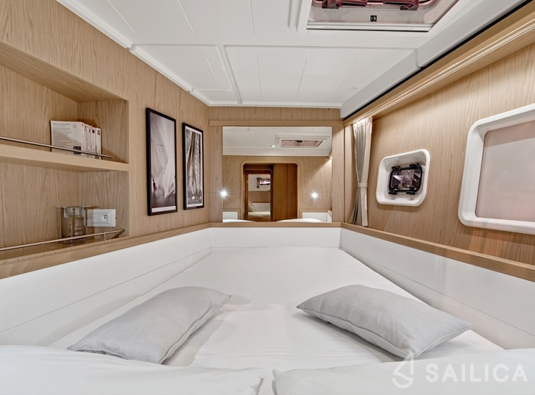 Lagoon 39 - Yacht Charter Sailica