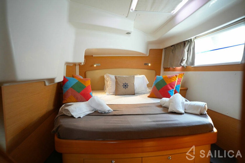 Lagoon 440 - Yacht Charter Sailica