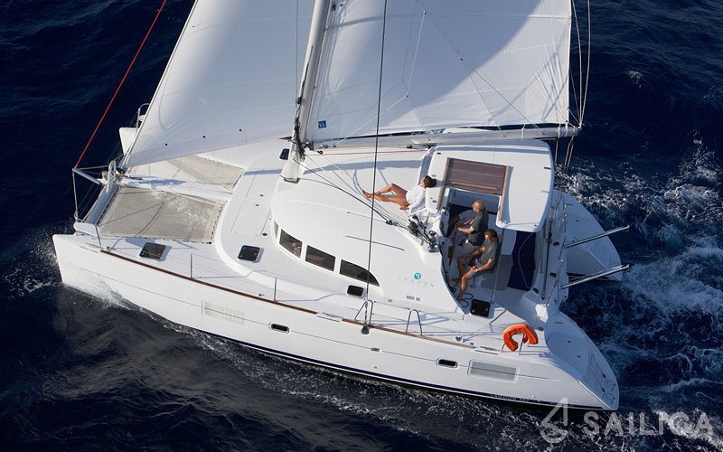 Lagoon 380 S2 - Yacht Charter Sailica