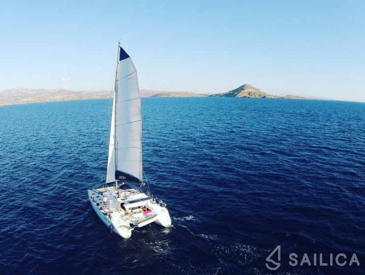 Lagoon 440 - Yacht Charter Sailica