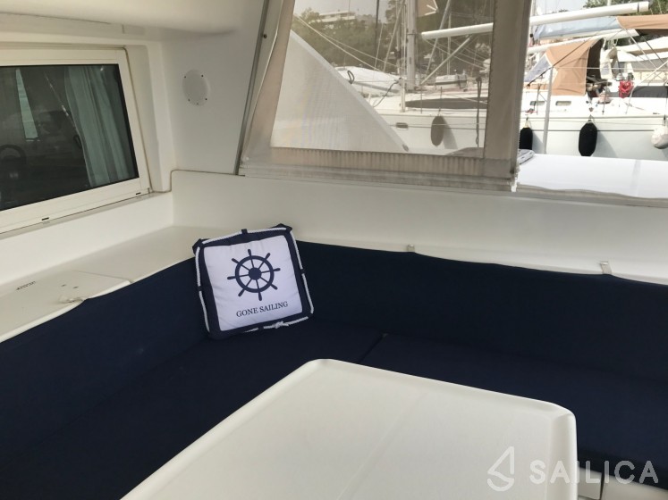 Lagoon 440 - Yacht Charter Sailica