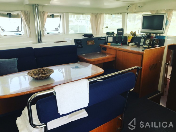 Lagoon 440 - Yacht Charter Sailica