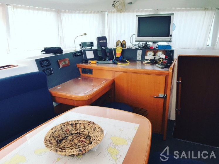 Lagoon 440 - Yacht Charter Sailica