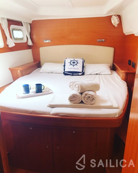Lagoon 440 - Yacht Charter Sailica
