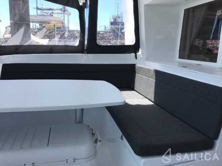 Lagoon 450  Flybridge - Yacht Charter Sailica