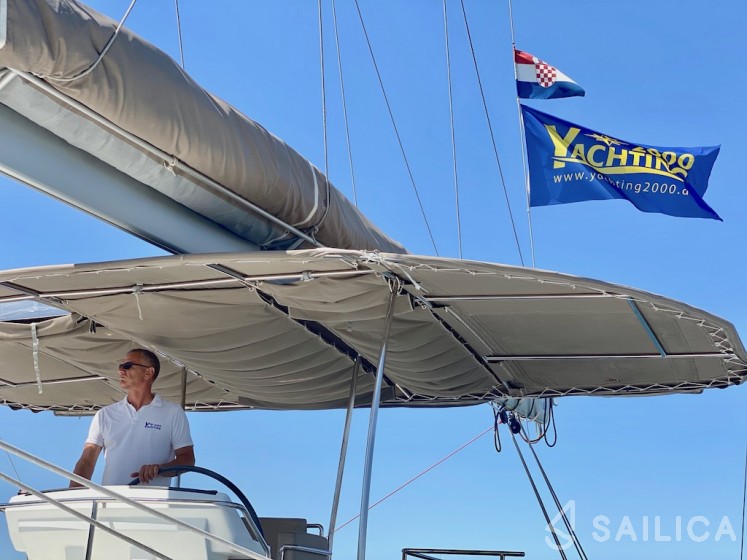Lagoon 560 - Yacht Charter Sailica