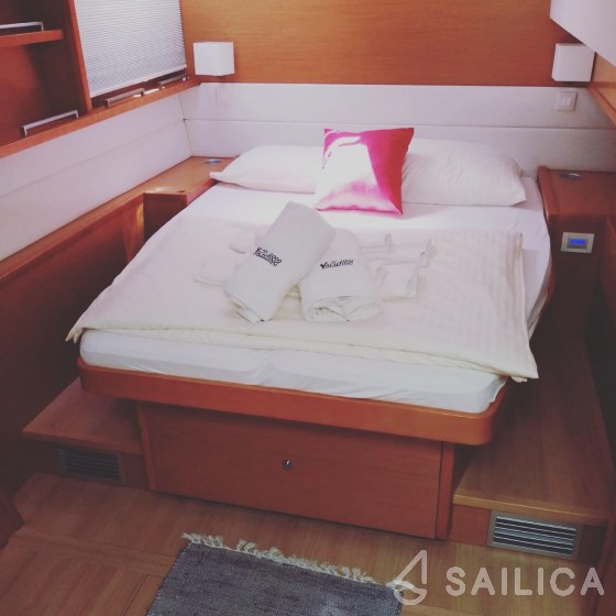 Lagoon 560 - Yacht Charter Sailica
