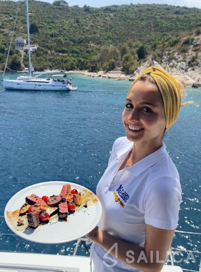 Lagoon 560 - Yacht Charter Sailica