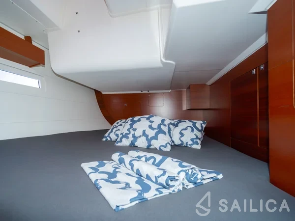 Dufour 412 GL - Yacht Charter Sailica
