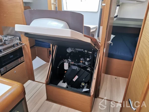 Sun Odyssey 419 - Yacht Charter Sailica