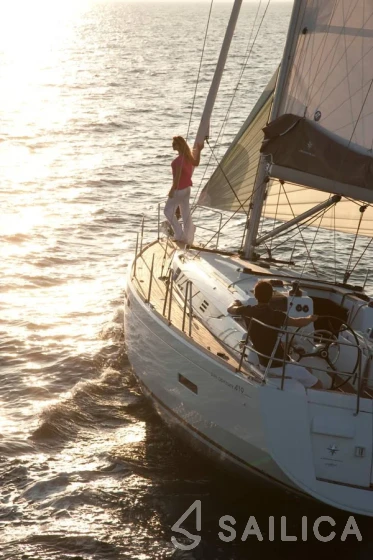 Sun Odyssey 419 - Yacht Charter Sailica