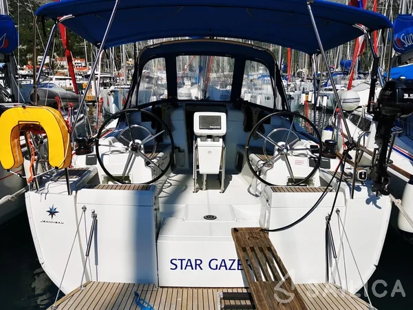 Sun Odyssey 419 - Yacht Charter Sailica