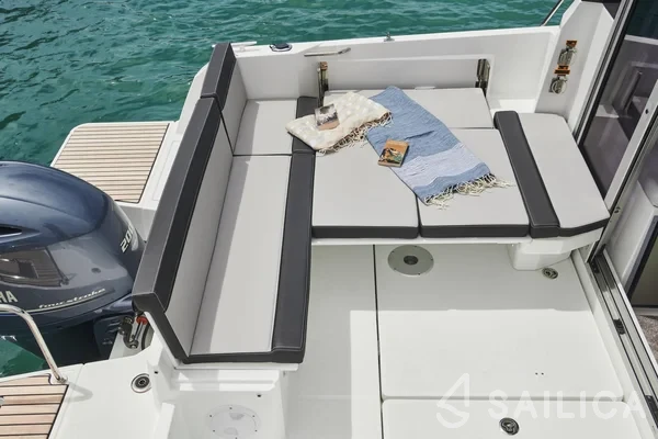 Merry Fisher 795 - Yacht Charter Sailica