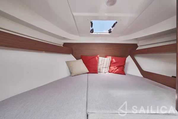 Merry Fisher 795 - Yacht Charter Sailica