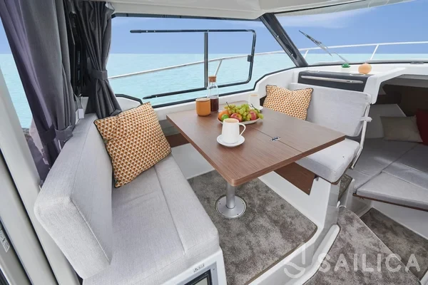 Merry Fisher 795 - Yacht Charter Sailica
