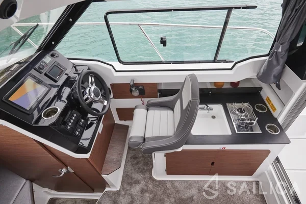 Merry Fisher 795 - Yacht Charter Sailica