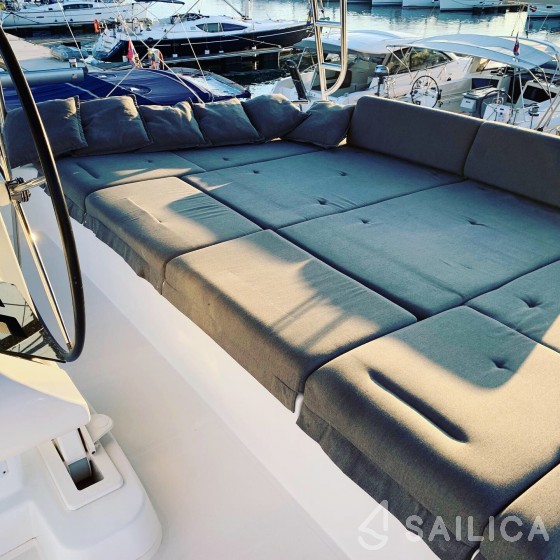 Lagoon 52F - Yacht Charter Sailica