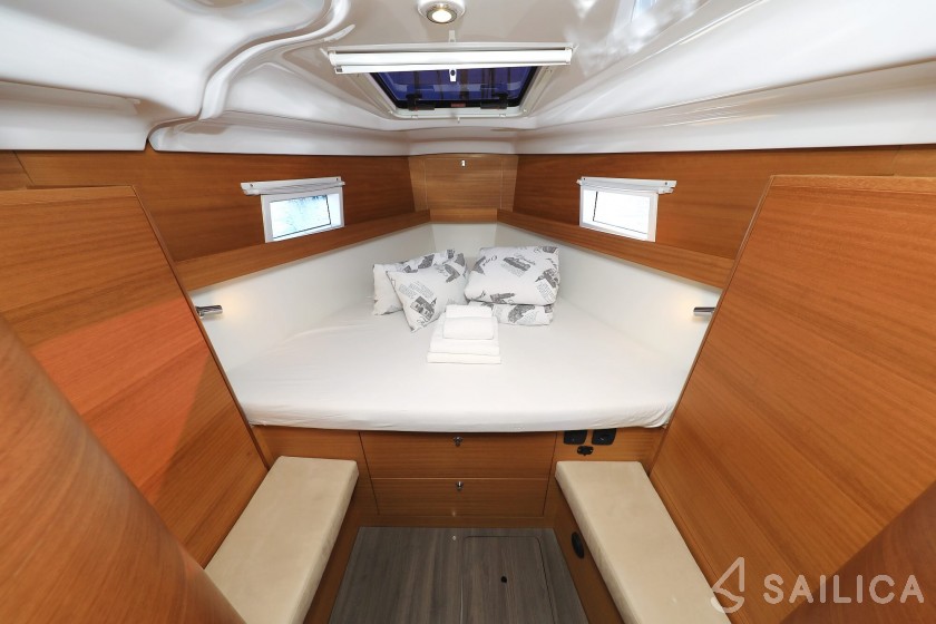 Elan Impression 45.1 - Yacht Charter Sailica