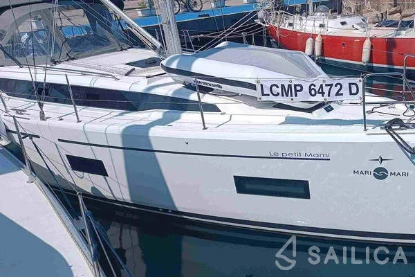 Bavaria C38 - Yacht Charter Sailica