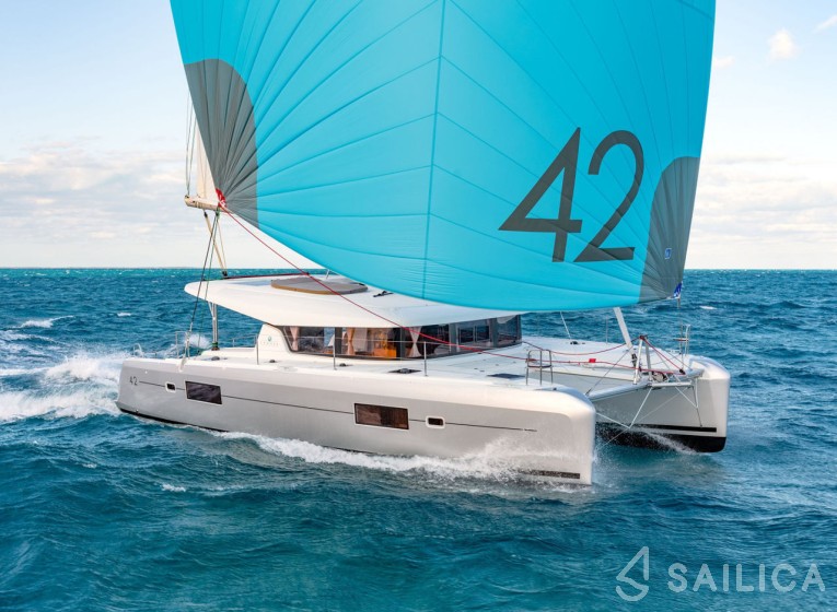 Lagoon 42 - Yacht Charter Sailica