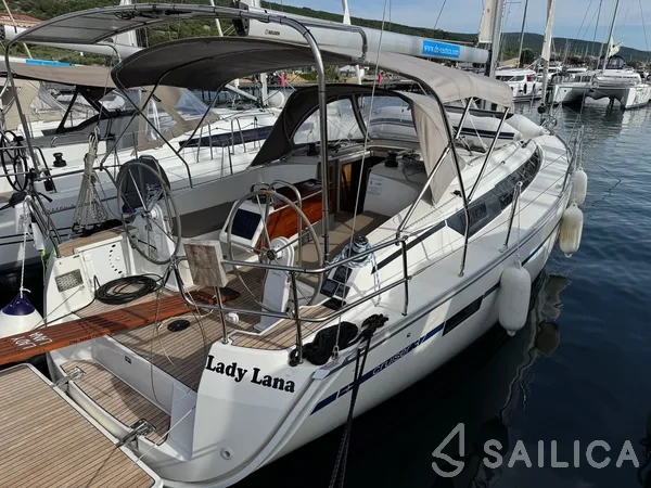 Bavaria 37 Cruiser - Yacht Charter Sailica