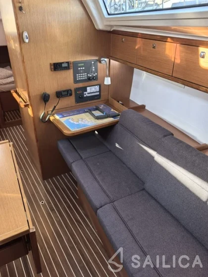 Bavaria 37 Cruiser - Yacht Charter Sailica