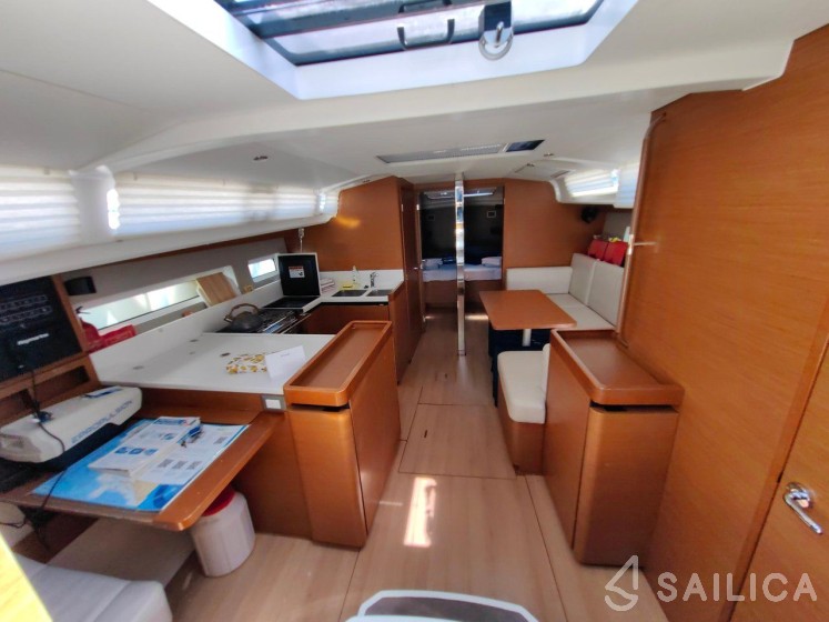 Sun Odyssey 440 - Yacht Charter Sailica