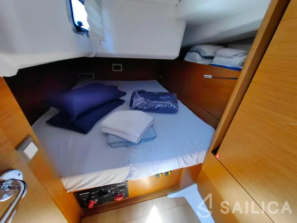 Sun Odyssey 440 - Yacht Charter Sailica