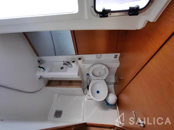 Sun Odyssey 440 - Yacht Charter Sailica
