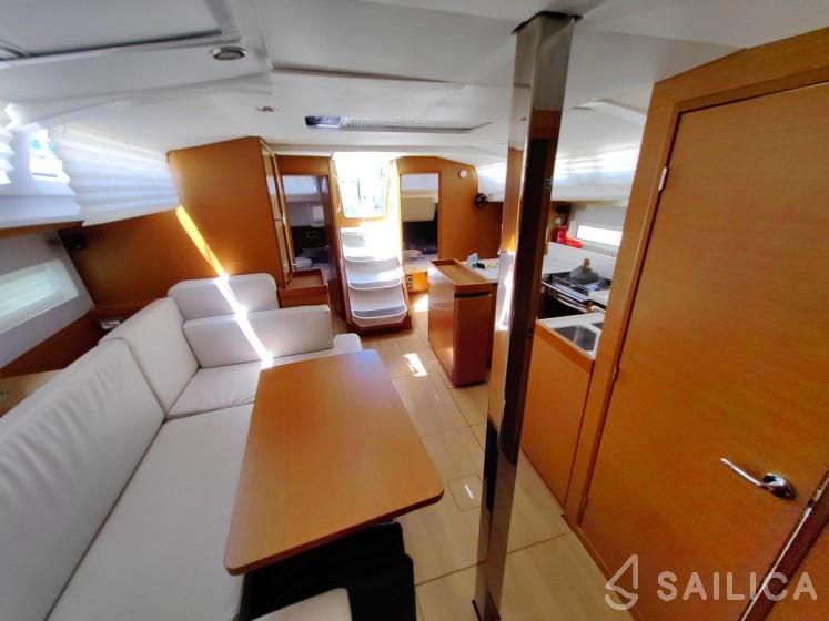 Sun Odyssey 440 - Yacht Charter Sailica