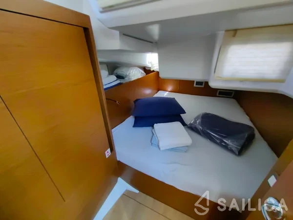 Sun Odyssey 440 - Yacht Charter Sailica
