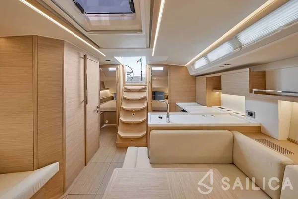 Grand Soleil 44 - Yacht Charter Sailica