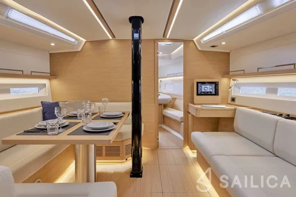 Grand Soleil 44 - Yacht Charter Sailica